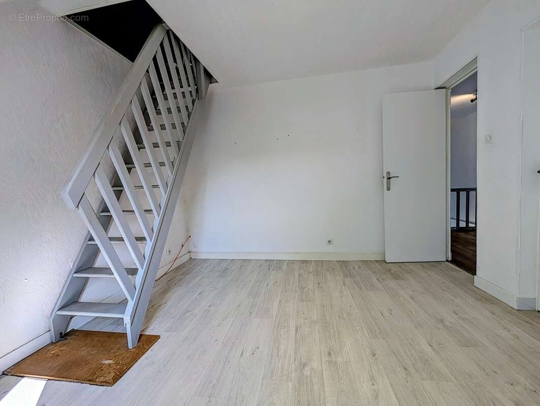 Le Douvez - Maison habitable sans travaux - 3 chambres - sous sol intégral et combles aménagés - GUIPAVAS (29) - photo 13
