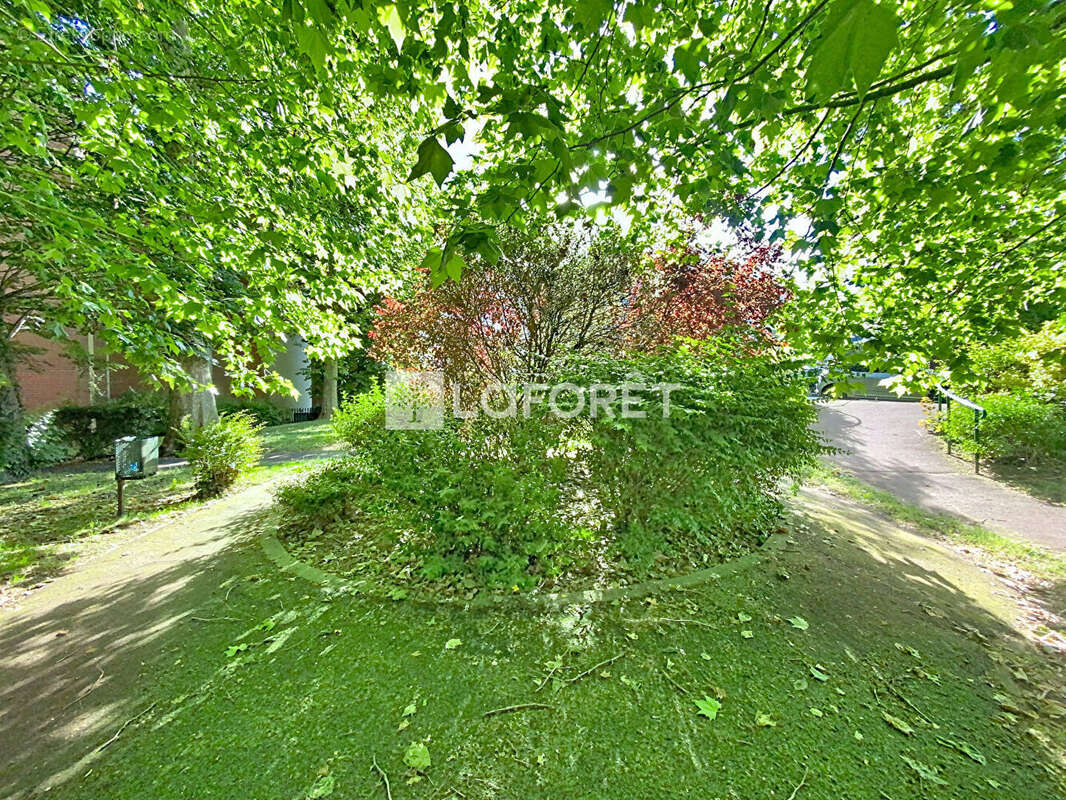 Appartement à VERNEUIL-SUR-SEINE