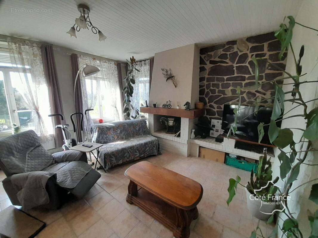 Maison à LA CAPELLE