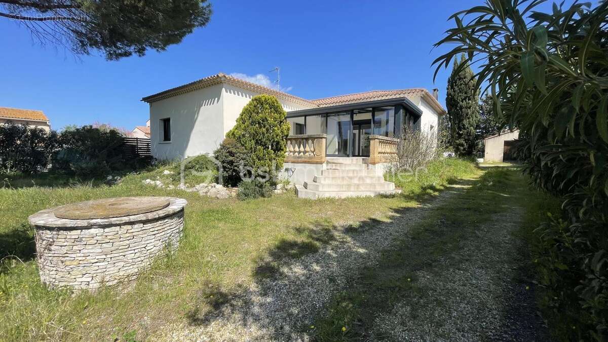Pézenas — Élégante villa de plain-pied rénovée, 160 m², terrain 1 970 m² avec piscine chauffée - photo 19