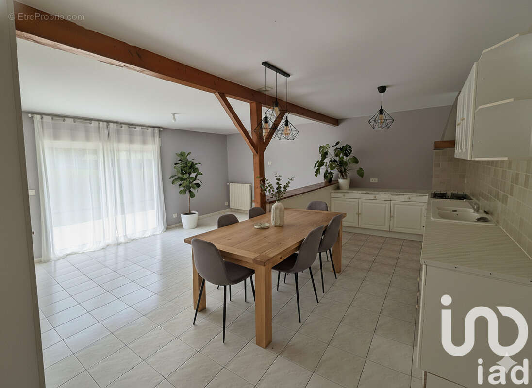 Maison 148 m² à Ternant  - photo 4