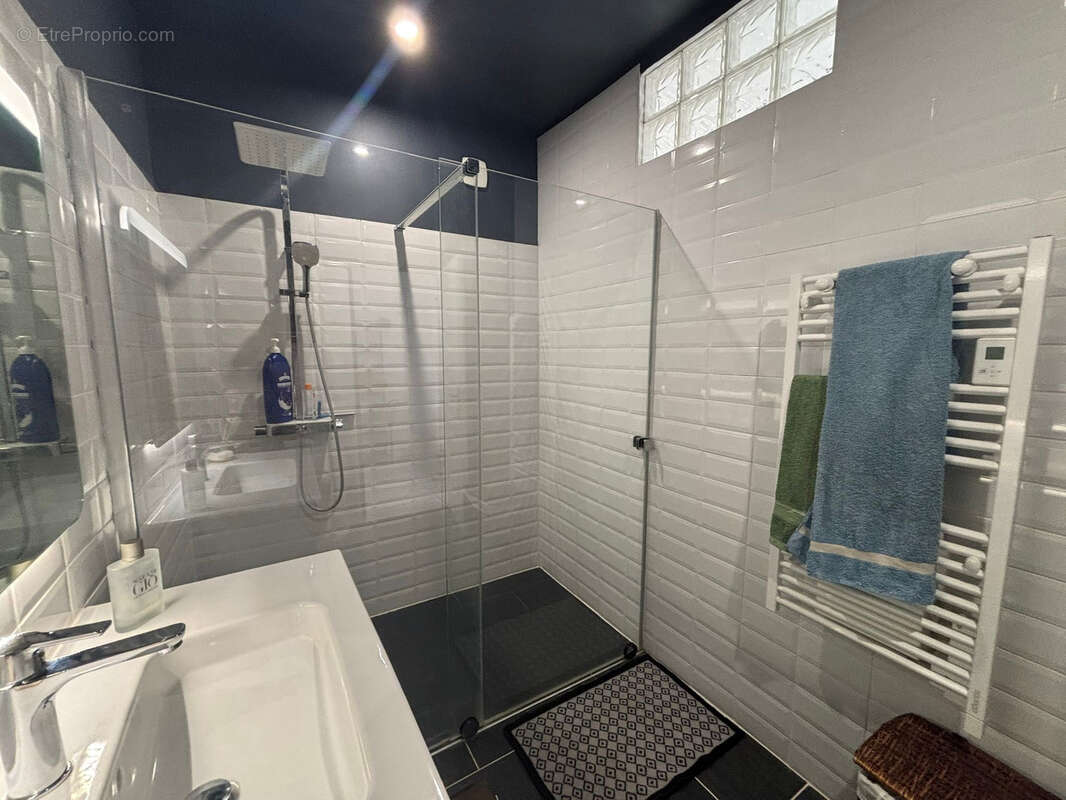 Appartement à COURSAN