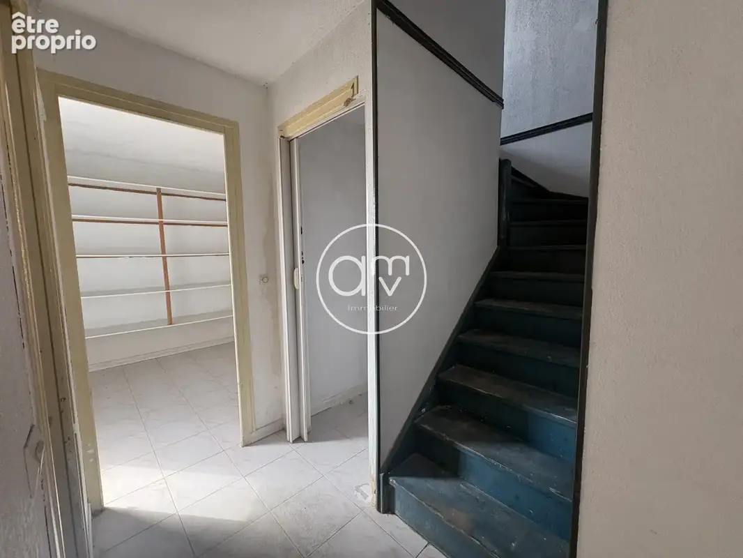 TOULON - BRUNET: Incroyable appartement T4 de112 m2 en dernier étage avec ascenseur EN EXCLUSIVITÉ - photo 7