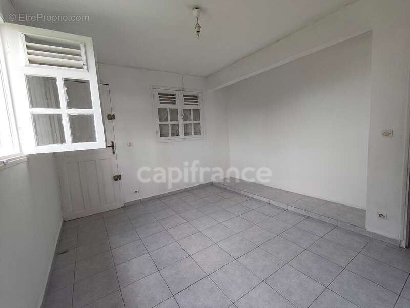 Maison à SAINTE-ROSE