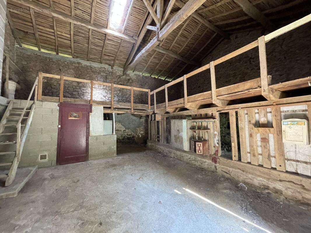 Maison et grange - photo 13