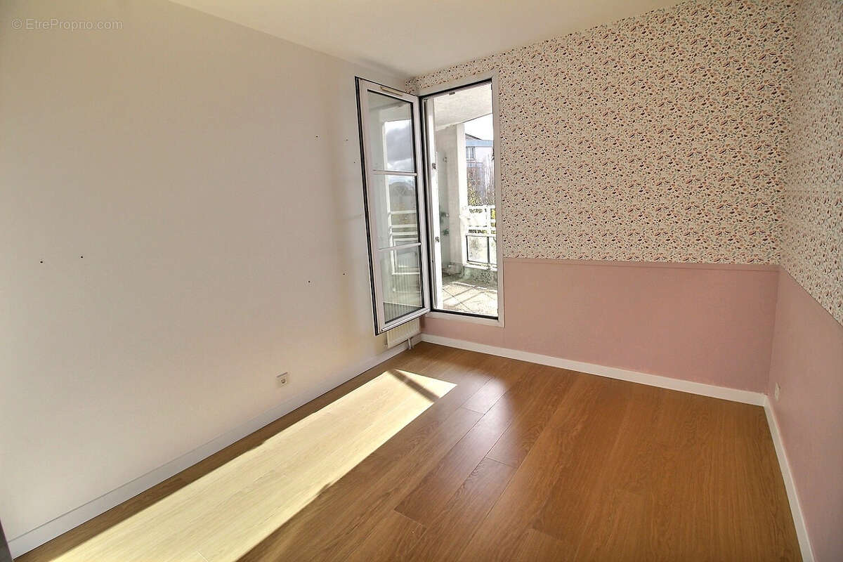 Appartement à MONTIGNY-LE-BRETONNEUX