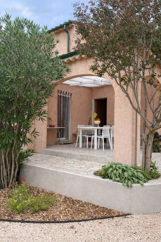 Venez découvrir cette belle villa 4 faces au calme - photo 10