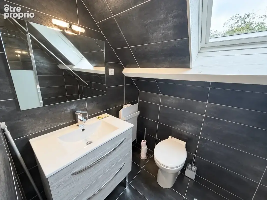 Maison familiale, 3 chambres, jardin et double garage. - photo 10