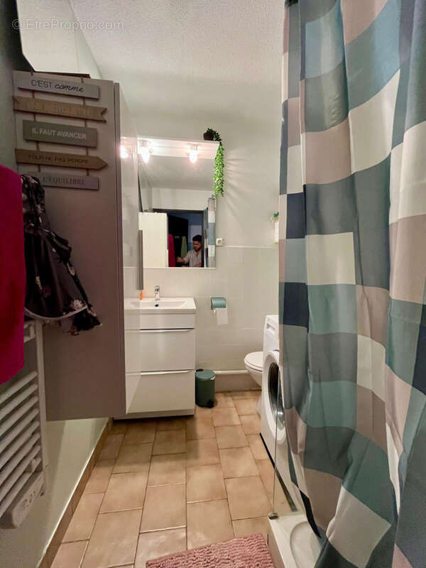 Appartement à MAUGUIO