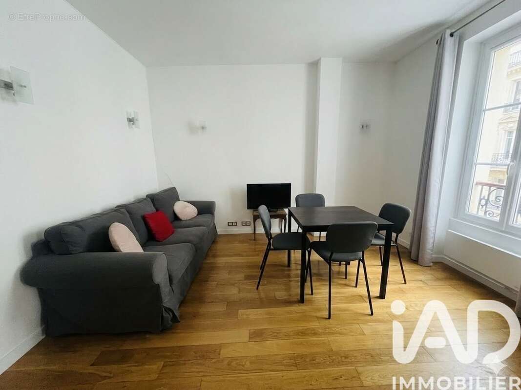 Appartement 31 m² à Paris-15e  - photo 2
