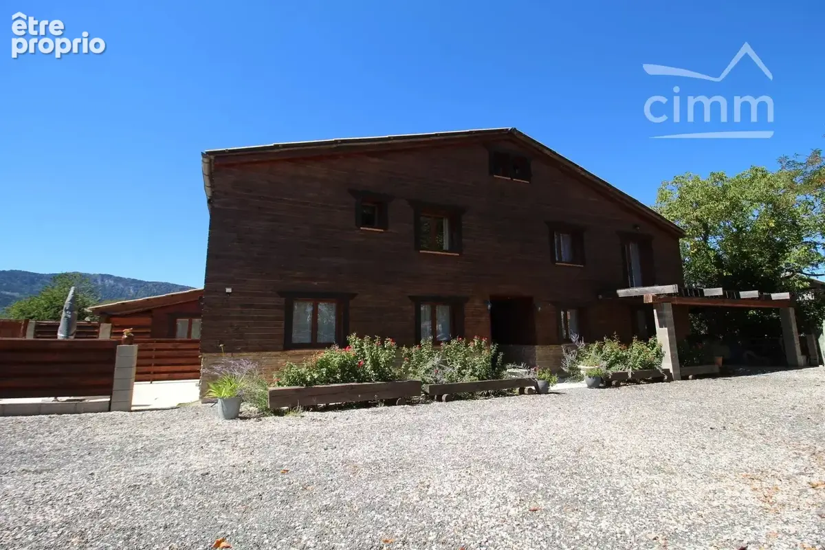 A vendre une propriété d'exception avec des gites sur un grand terrain - photo 52