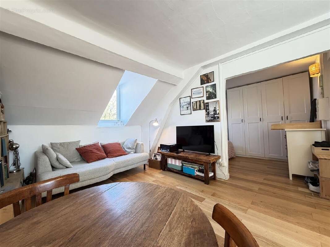 Appartement à SAINT-MAUR-DES-FOSSES