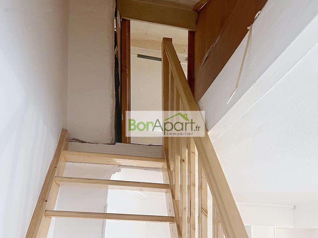 Appartement à LA COURNEUVE