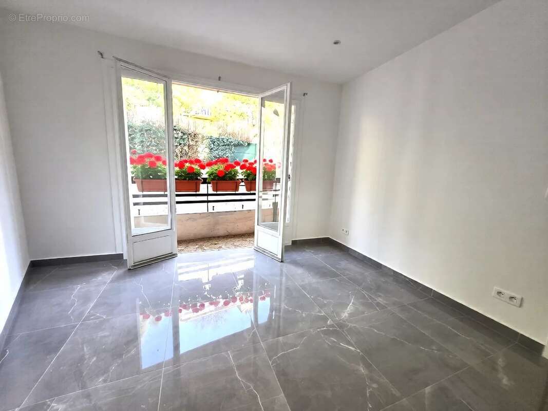 Appartement à MENTON