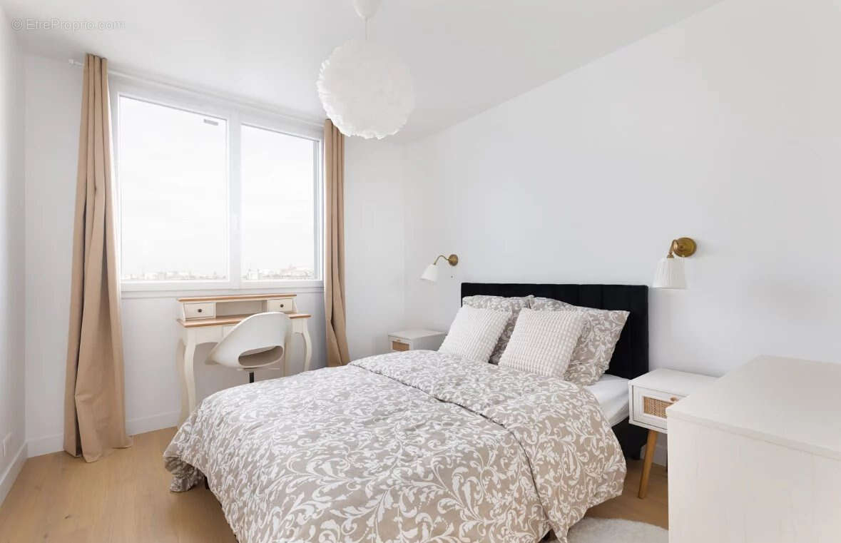 Appartement à PARIS-20E