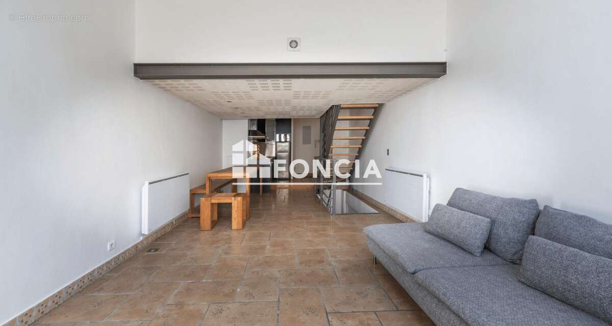 Appartement à MONTROUGE