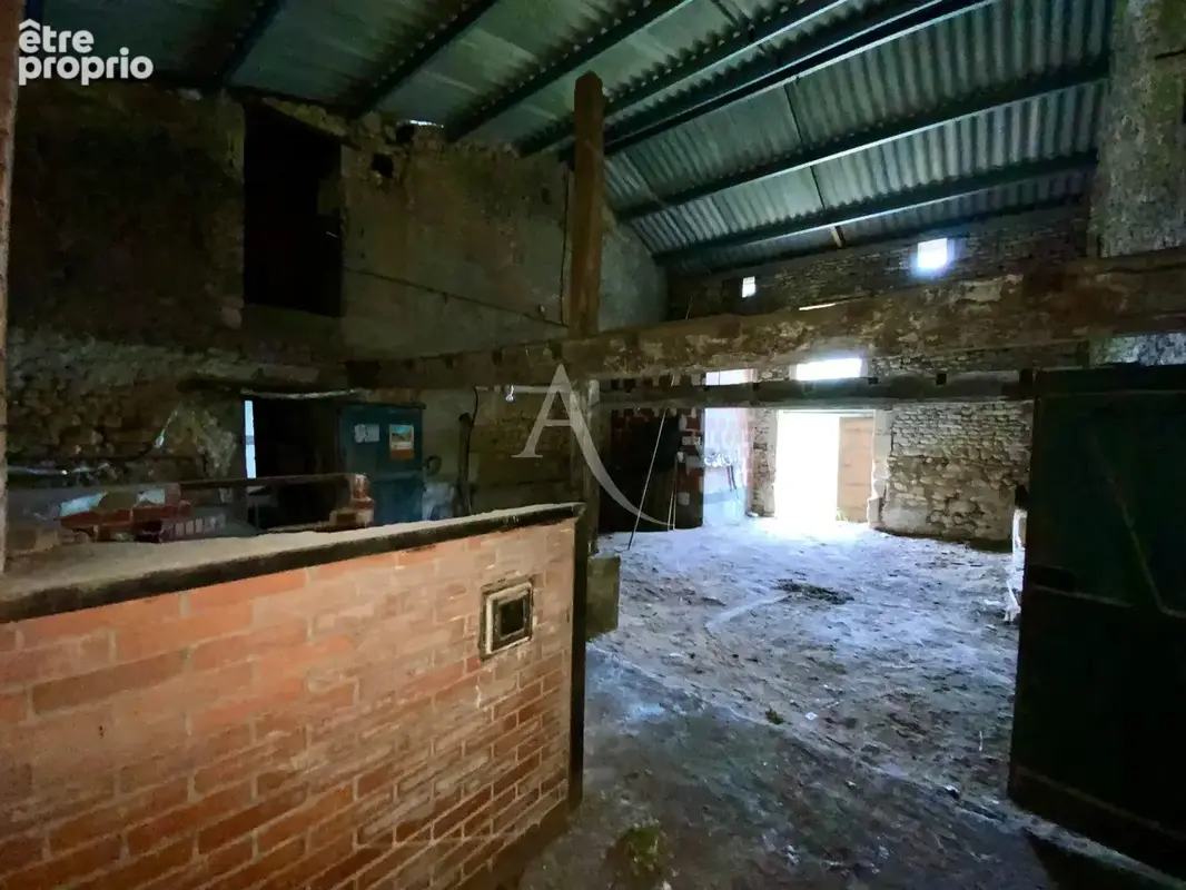 Maison en pierre 162 m2 + dépendances - photo 11