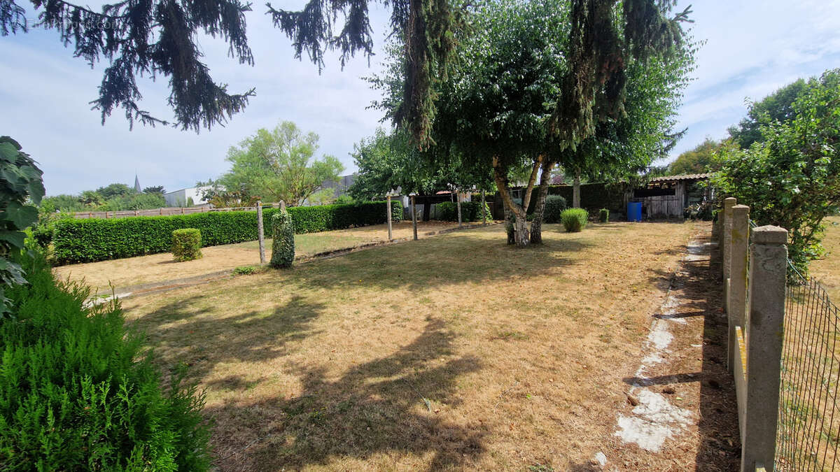 Maison individuelle sur sous-sol complet   95 m2   3 chambres   Terrain de 720 m2 - photo 3