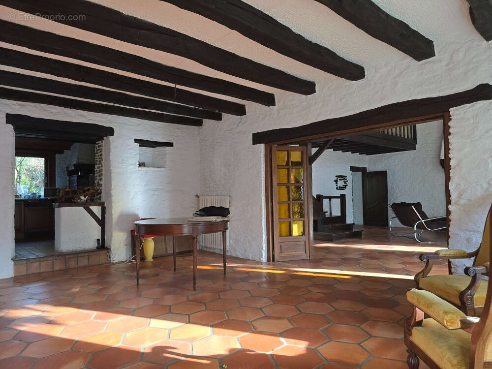 Maison à BOUGUENAIS