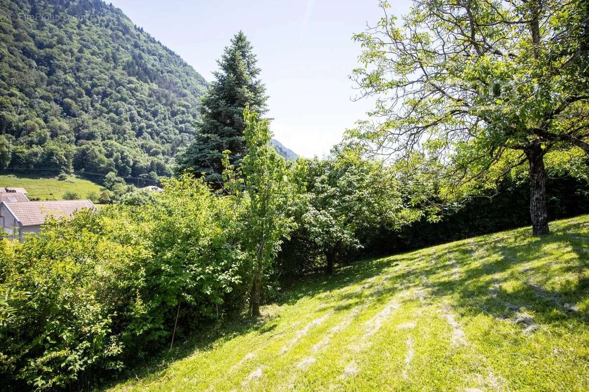 Terrain à bâtir de 900m² - Au calme - cadre campagne - photo 5