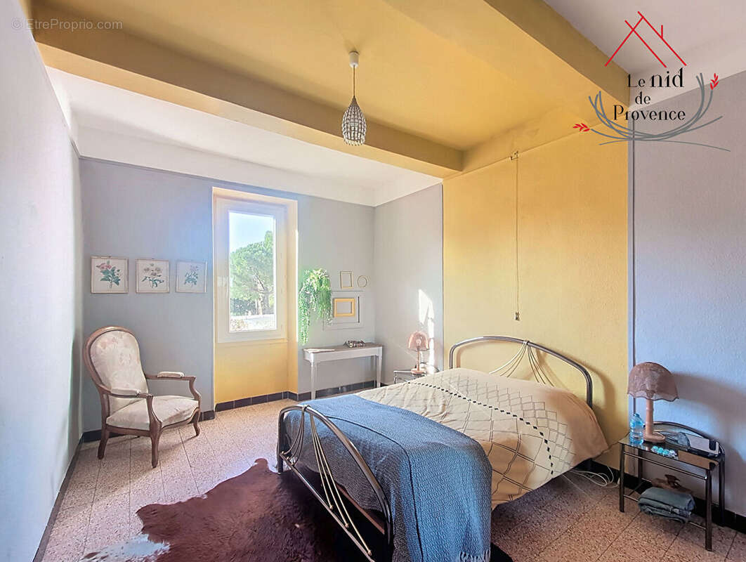 Maison à SAINTE-CECILE-LES-VIGNES