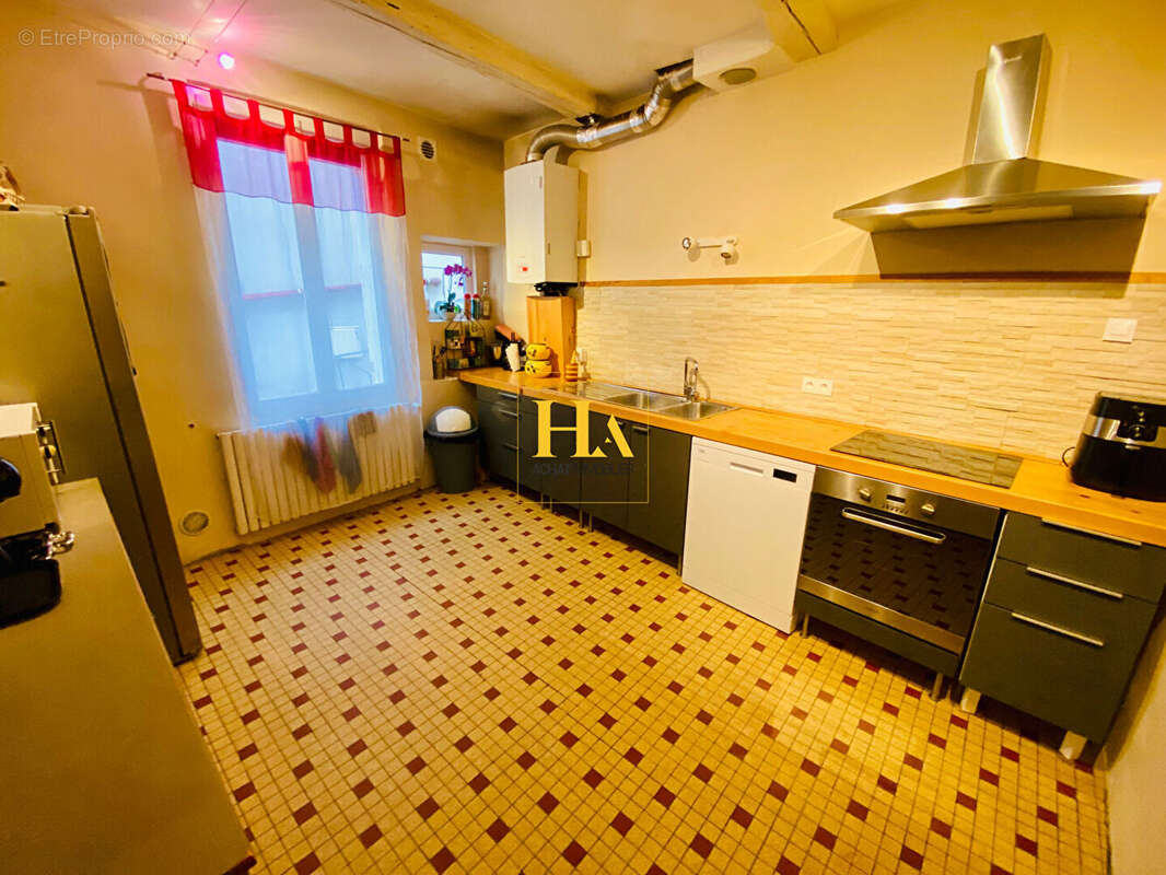 Maison à MONTELIMAR