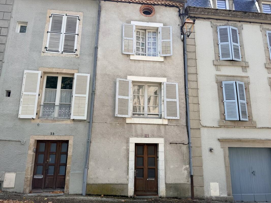 Maison à BELLAC