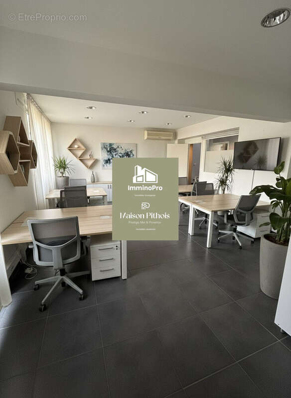 Commerce à SANARY-SUR-MER