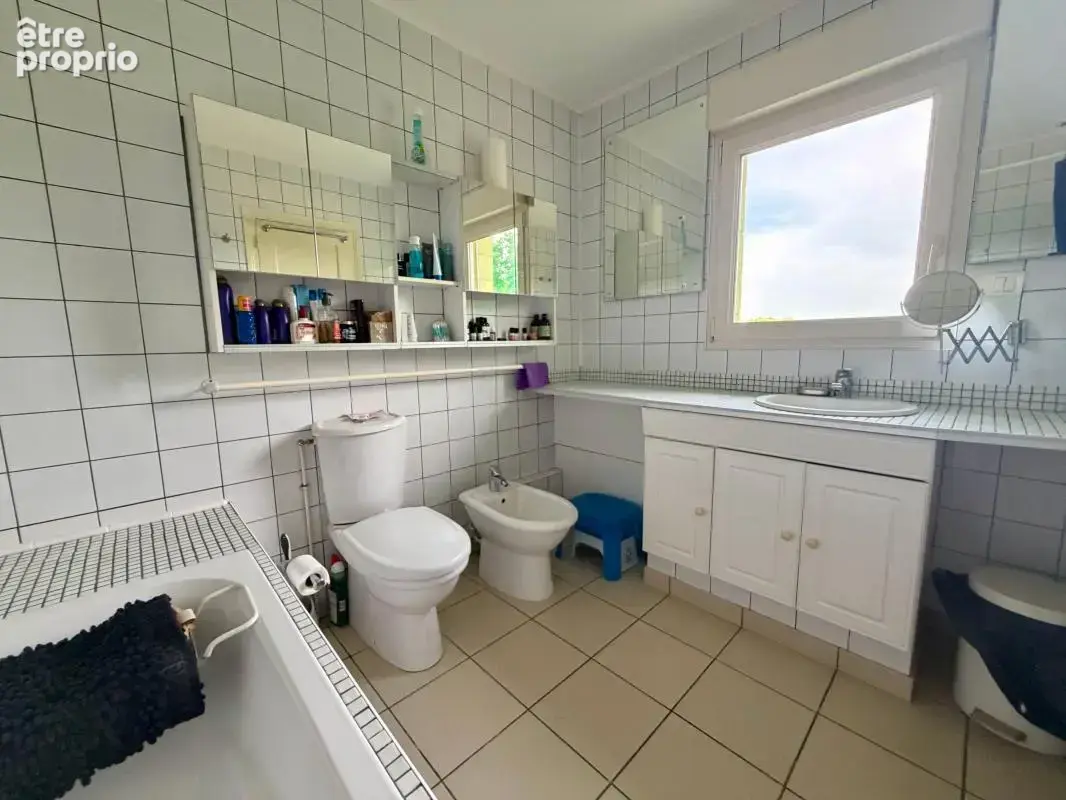 Journiac — Maison de plain-pied, séjour de 54 m² et atelier lumineux de 33 m² - photo 11