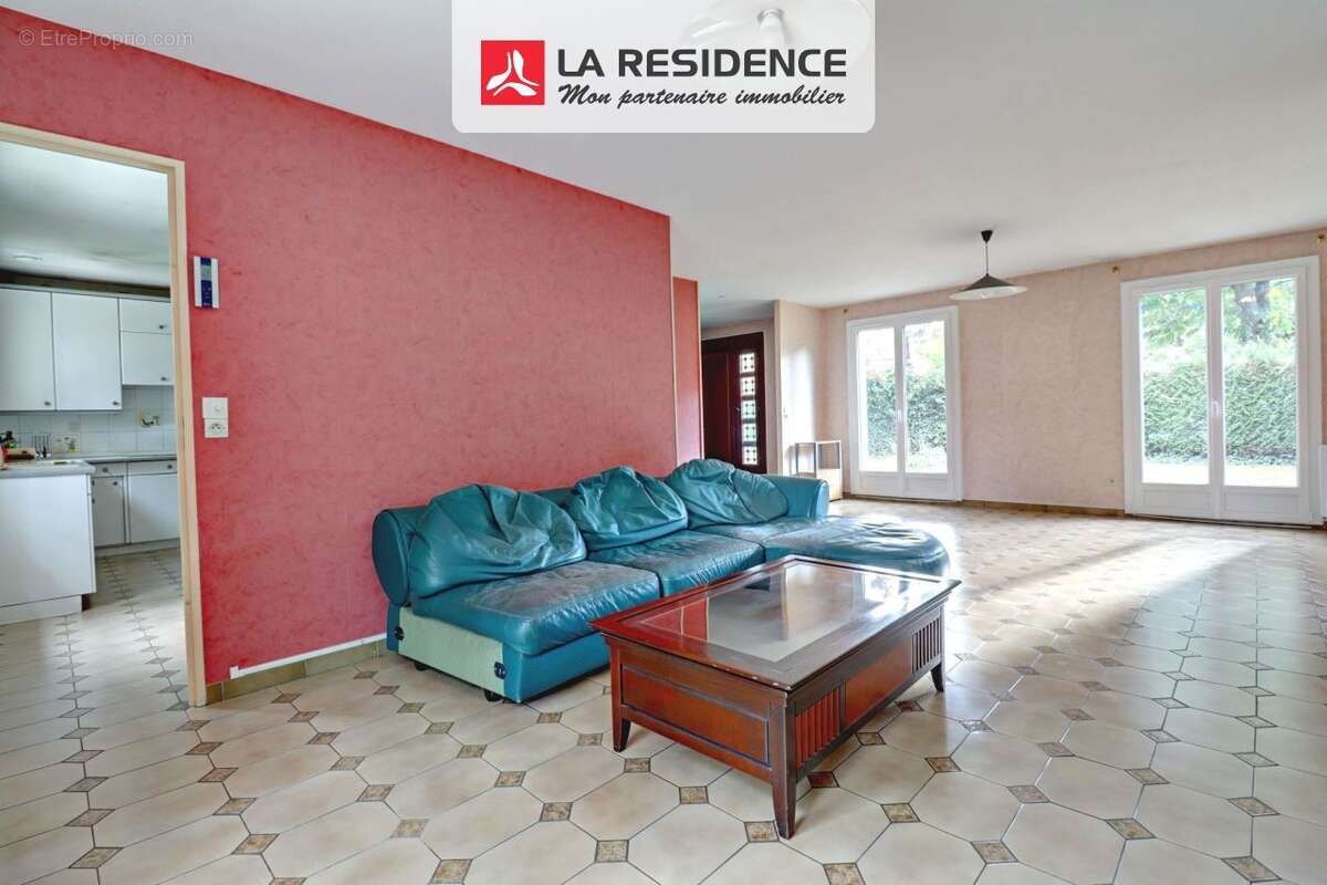 Maison à VERNEUIL-SUR-SEINE