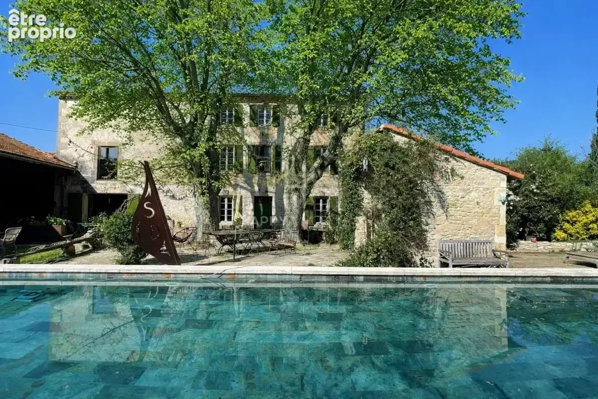 Photo Maison à Tarascon au prix de 1 070 000€