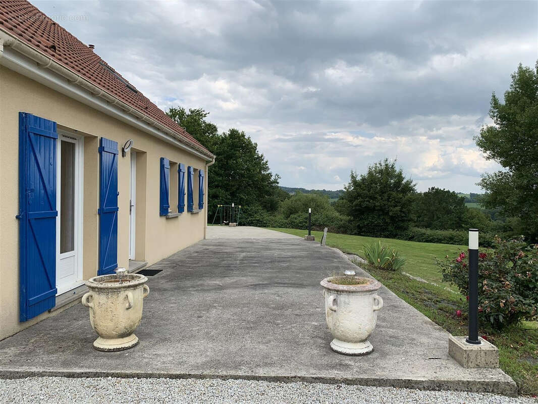 Maison à EXMES