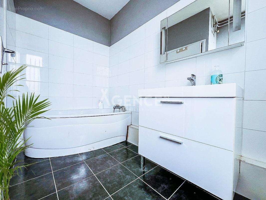 Maison à VIEUX-BERQUIN