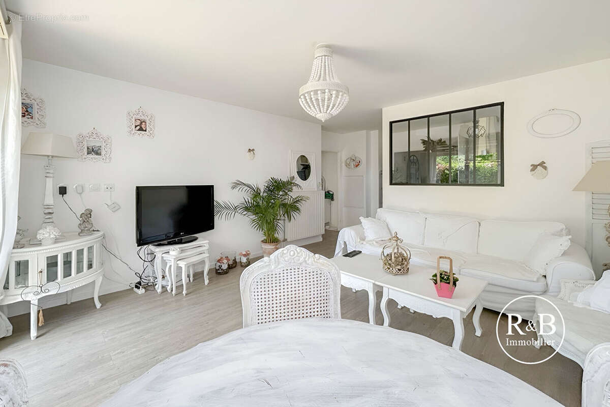 Appartement à PLAISIR