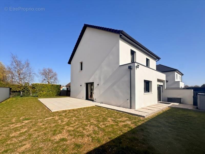 Maison à ARC-SUR-TILLE