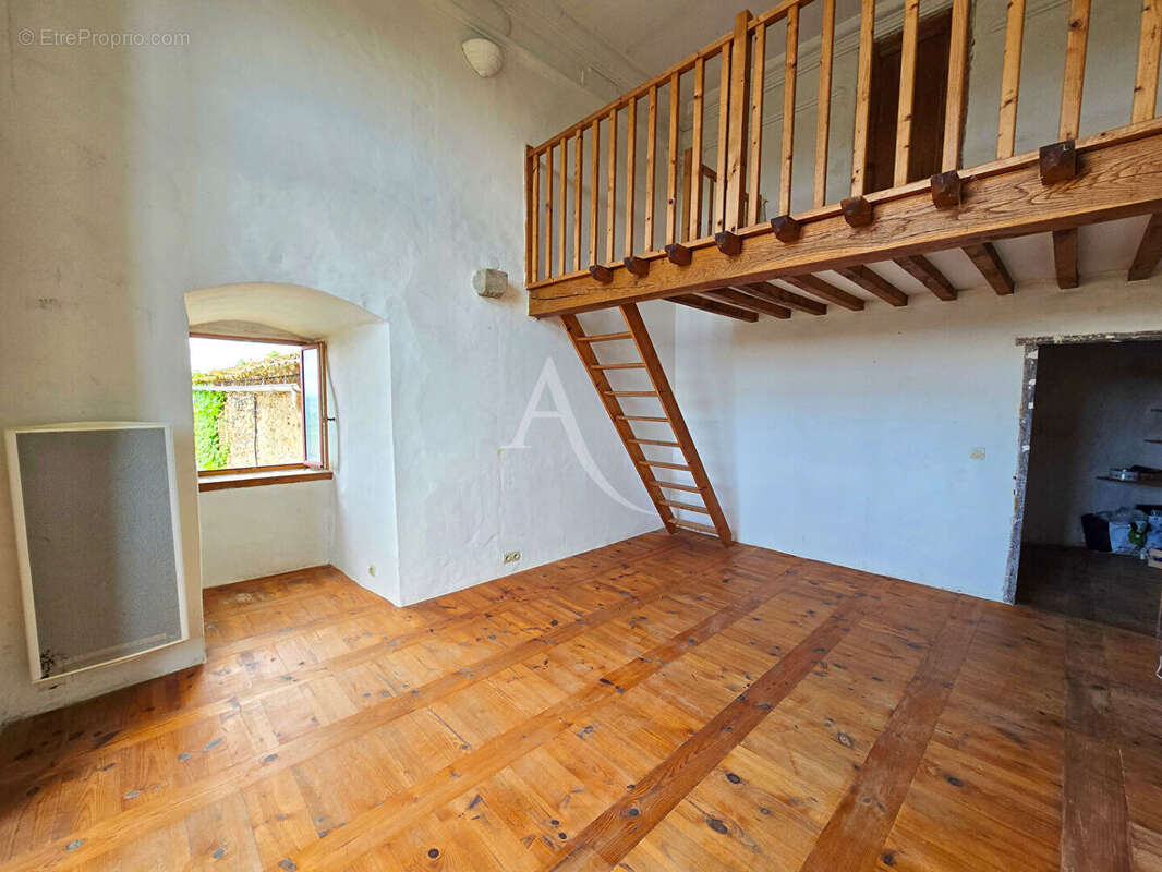 Maison à VILLELONGUE-D&#039;AUDE