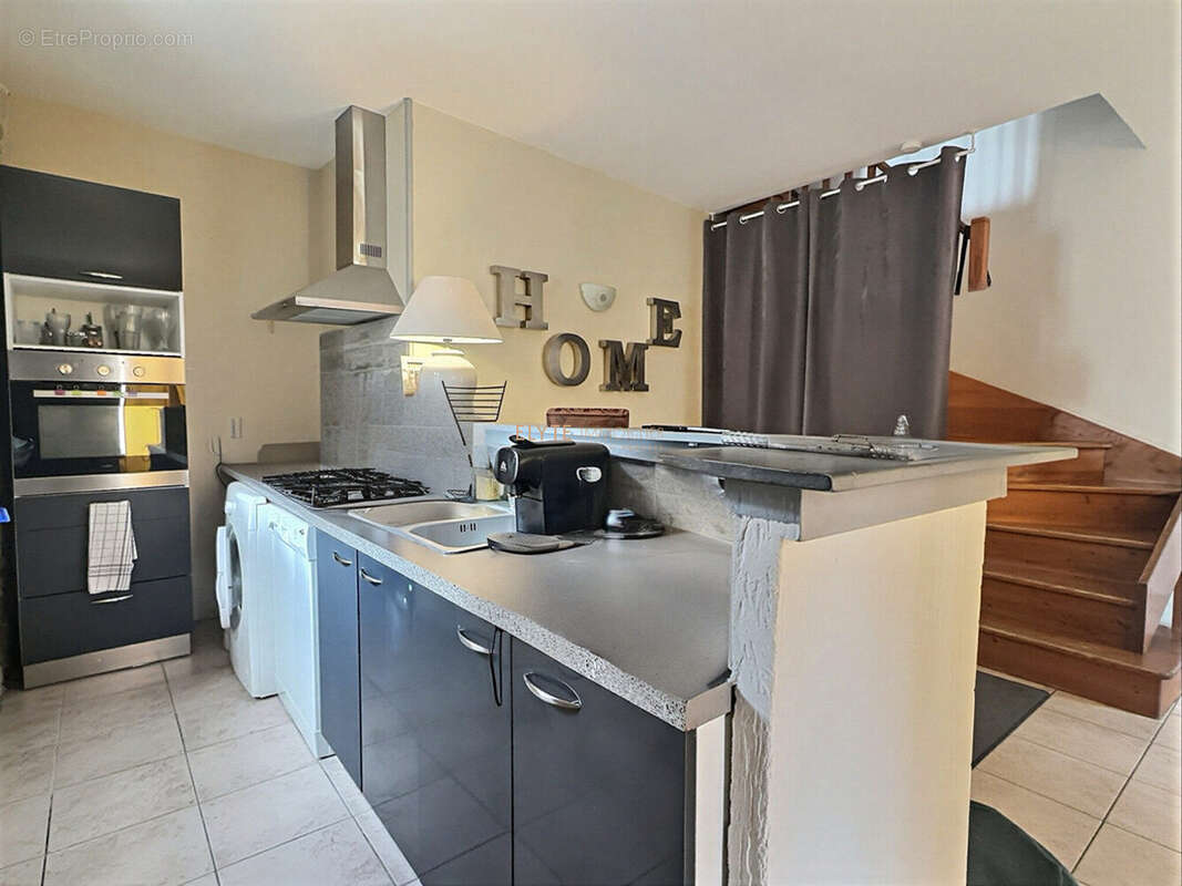 Appartement à SAINT-CHAMAS