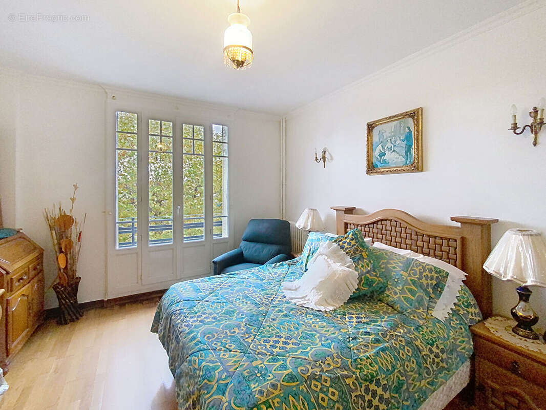 Appartement à SAINT-MAUR-DES-FOSSES