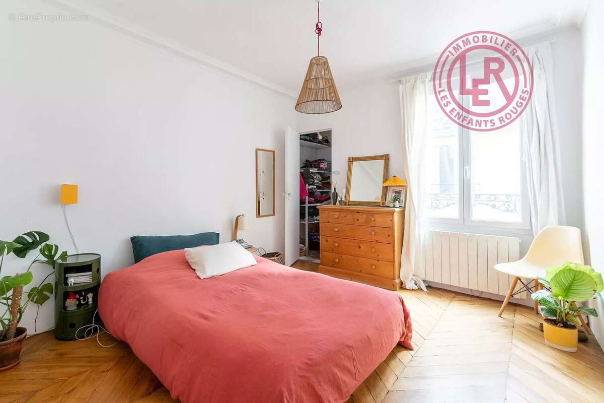 Appartement à PARIS-10E