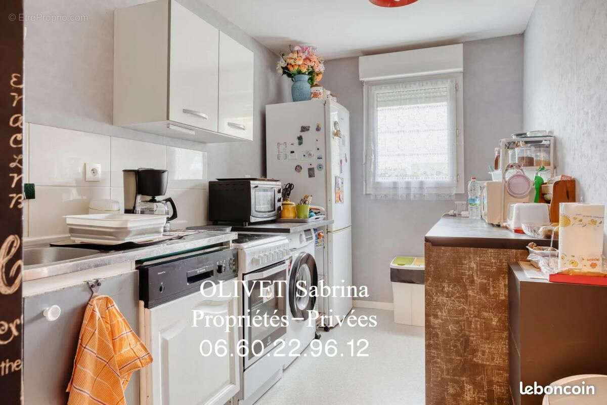 Appartement à VAL-DE-REUIL