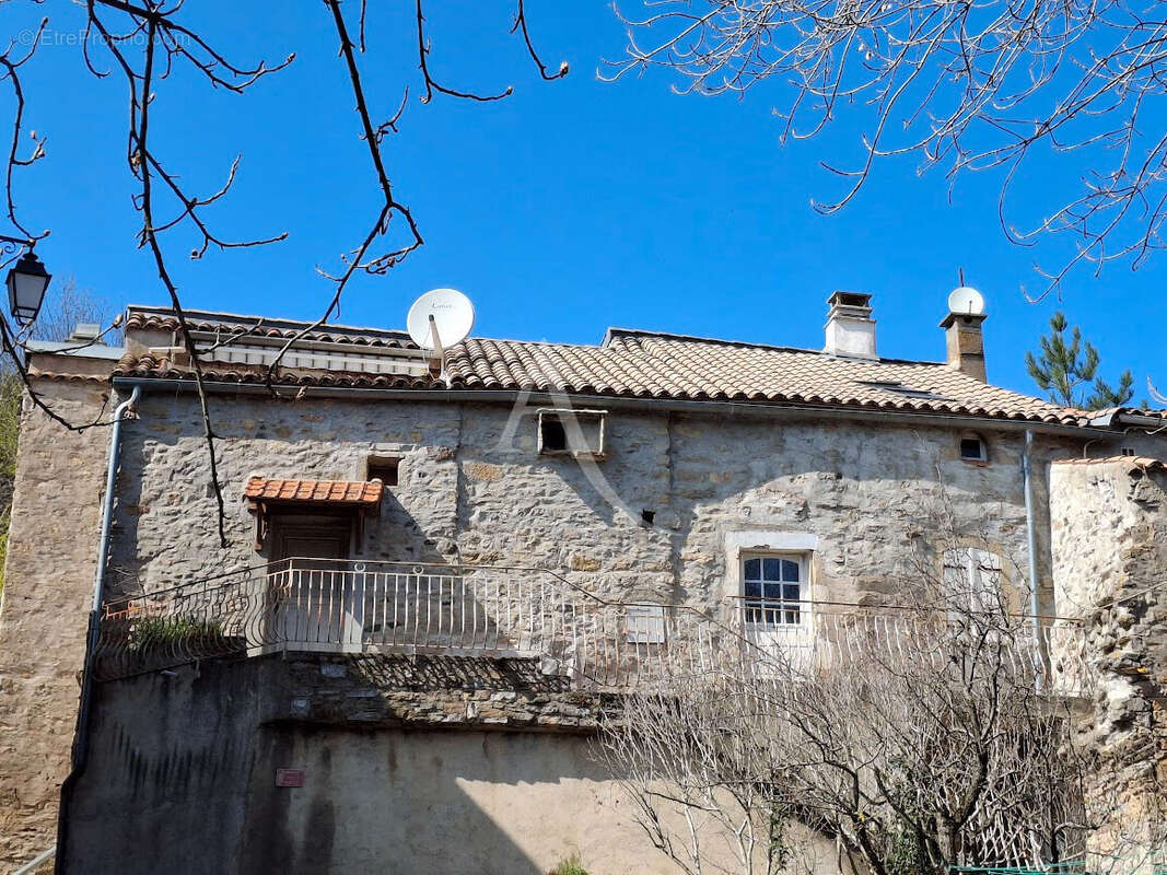 Maison à DIO-ET-VALQUIERES