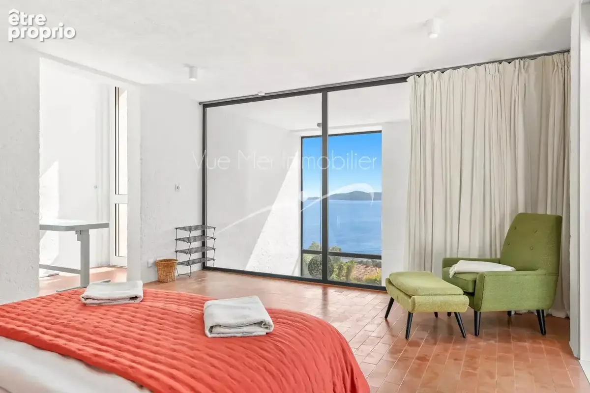 Le lavandou – villa d’architecte, vue mer panoramique et piscine - photo 5