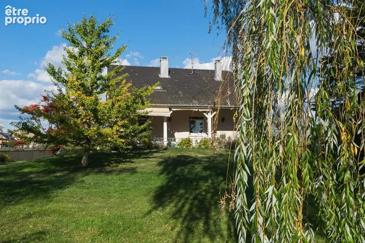 Jolie maison avec grand terrain - photo 9