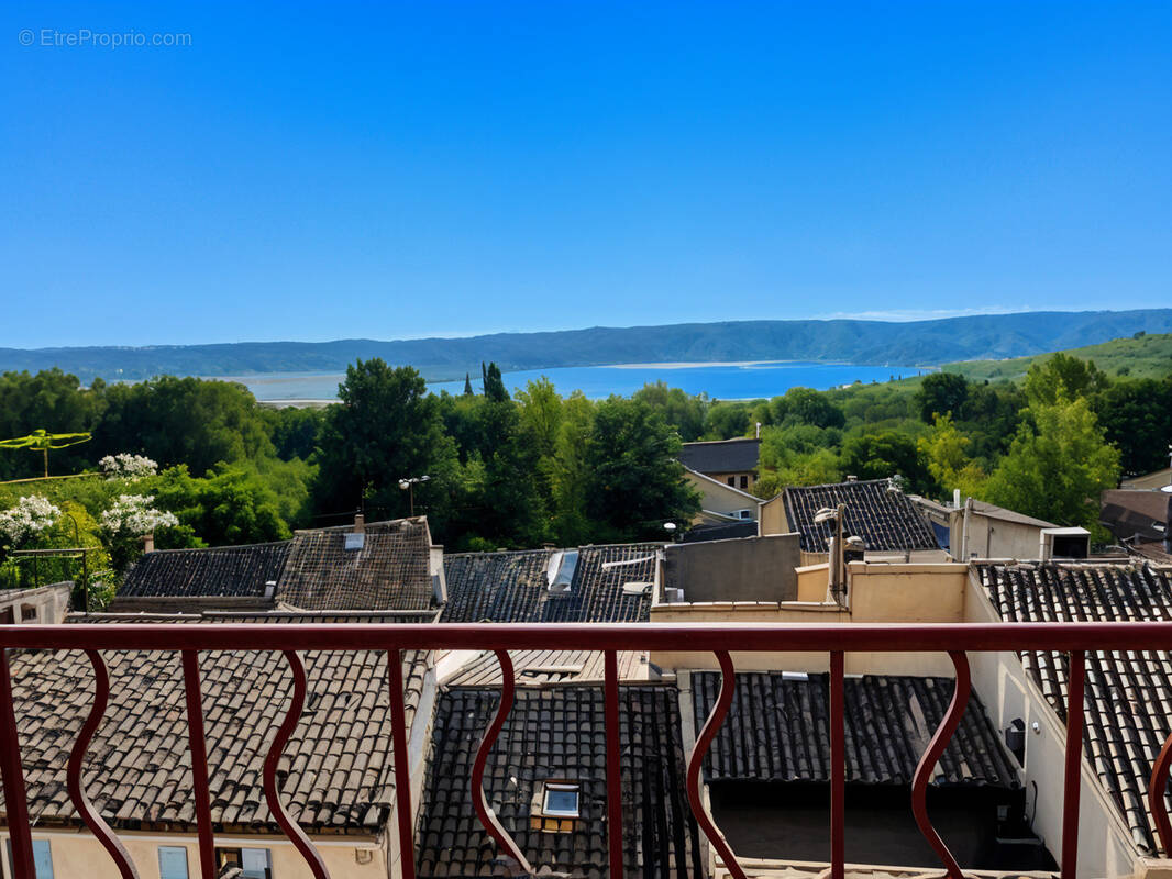 Appartement à SAINT-MITRE-LES-REMPARTS