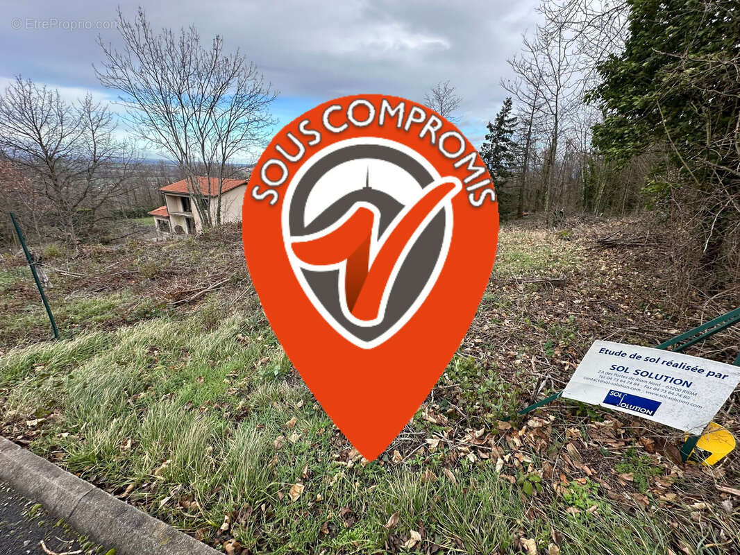 Terrain à SAINT-GEORGES-SUR-ALLIER