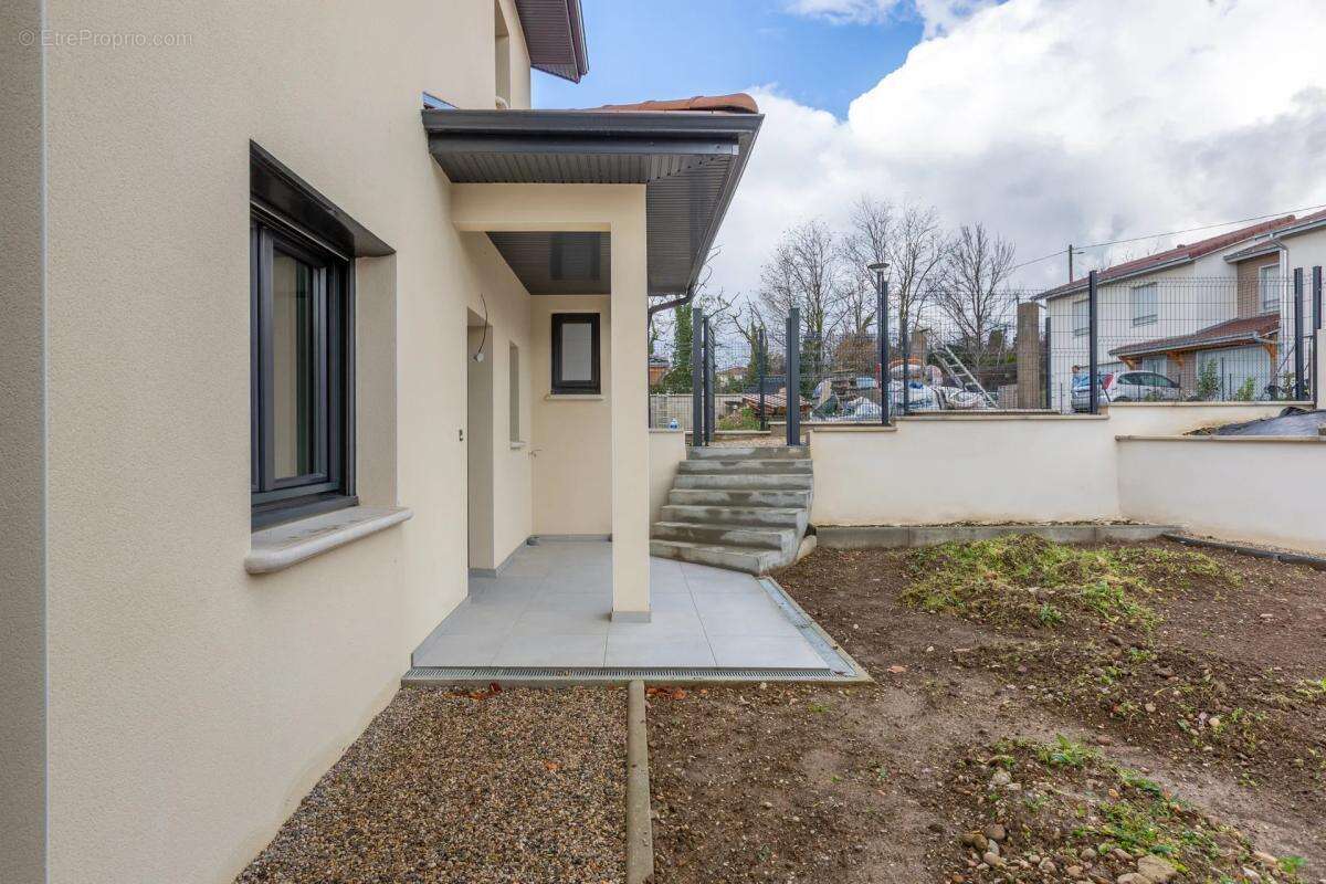 Maison à BOURGOIN-JALLIEU