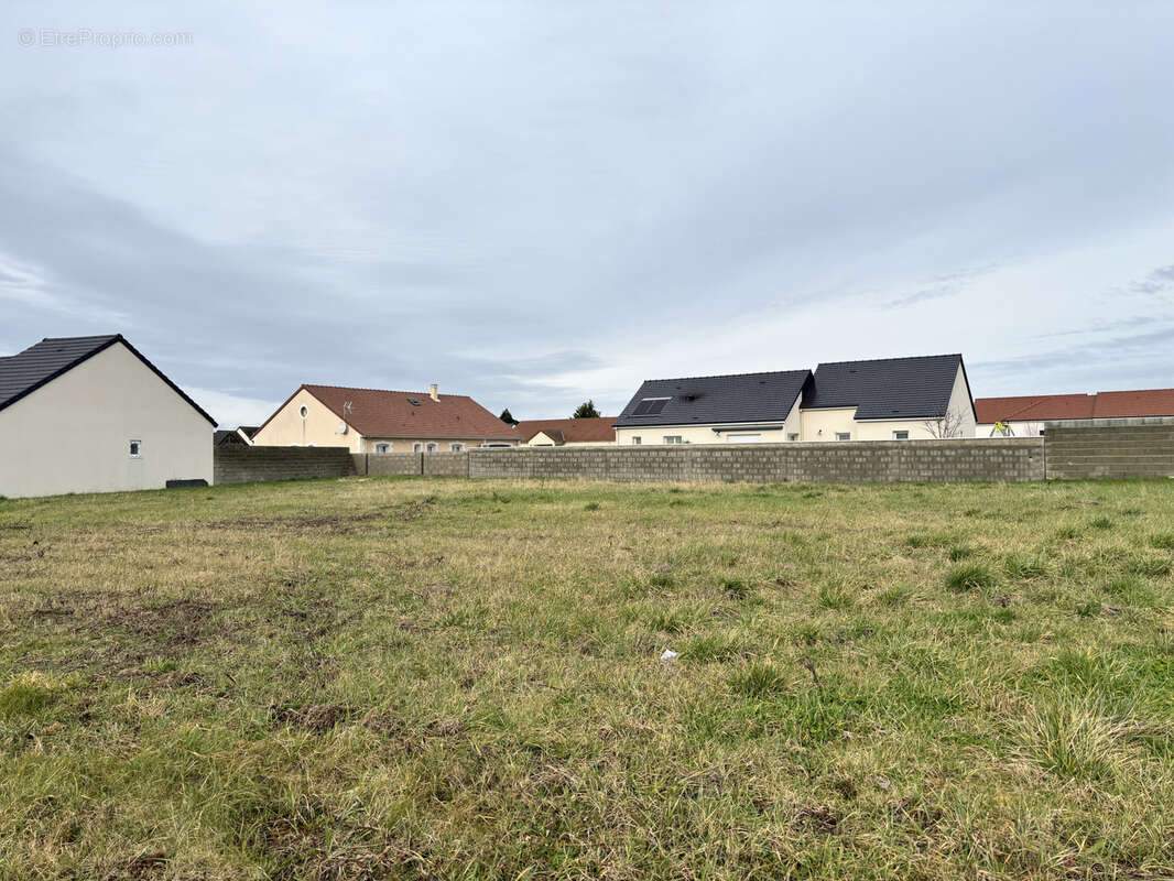 Terrain à CHATELLERAULT