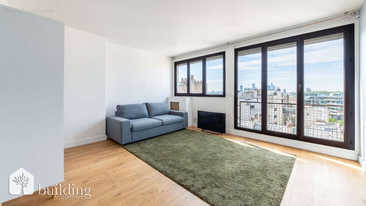 Appartement à NEUILLY-SUR-SEINE