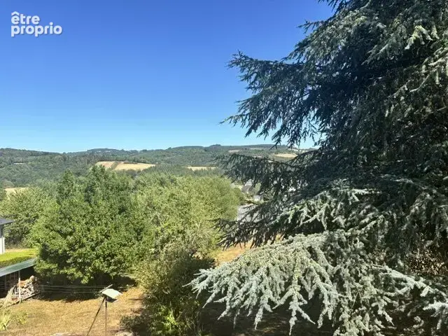 Maison avec 4 chambres et 2 sdb's, Grand sous sol. Jardin 2212 m2 - photo 9