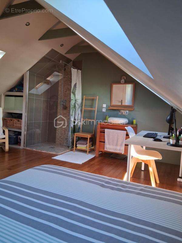 Maison à CORBEIL-ESSONNES